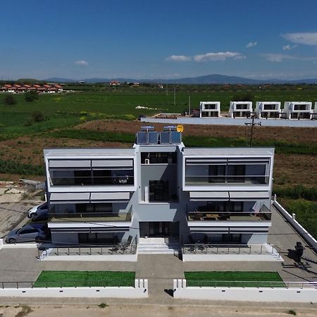 Elinor Apartments Флогита Екстериор снимка