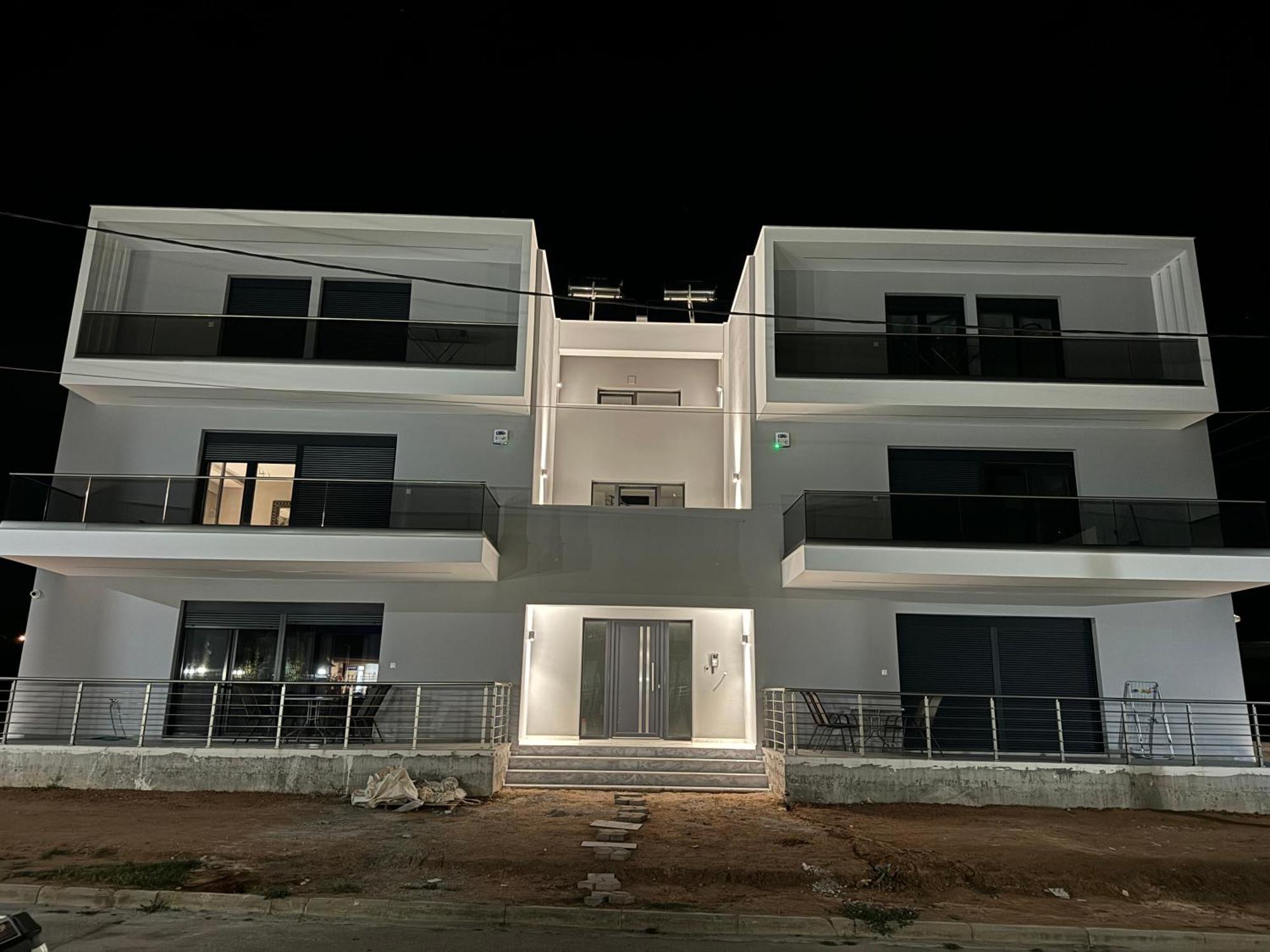 Elinor Apartments Флогита Екстериор снимка