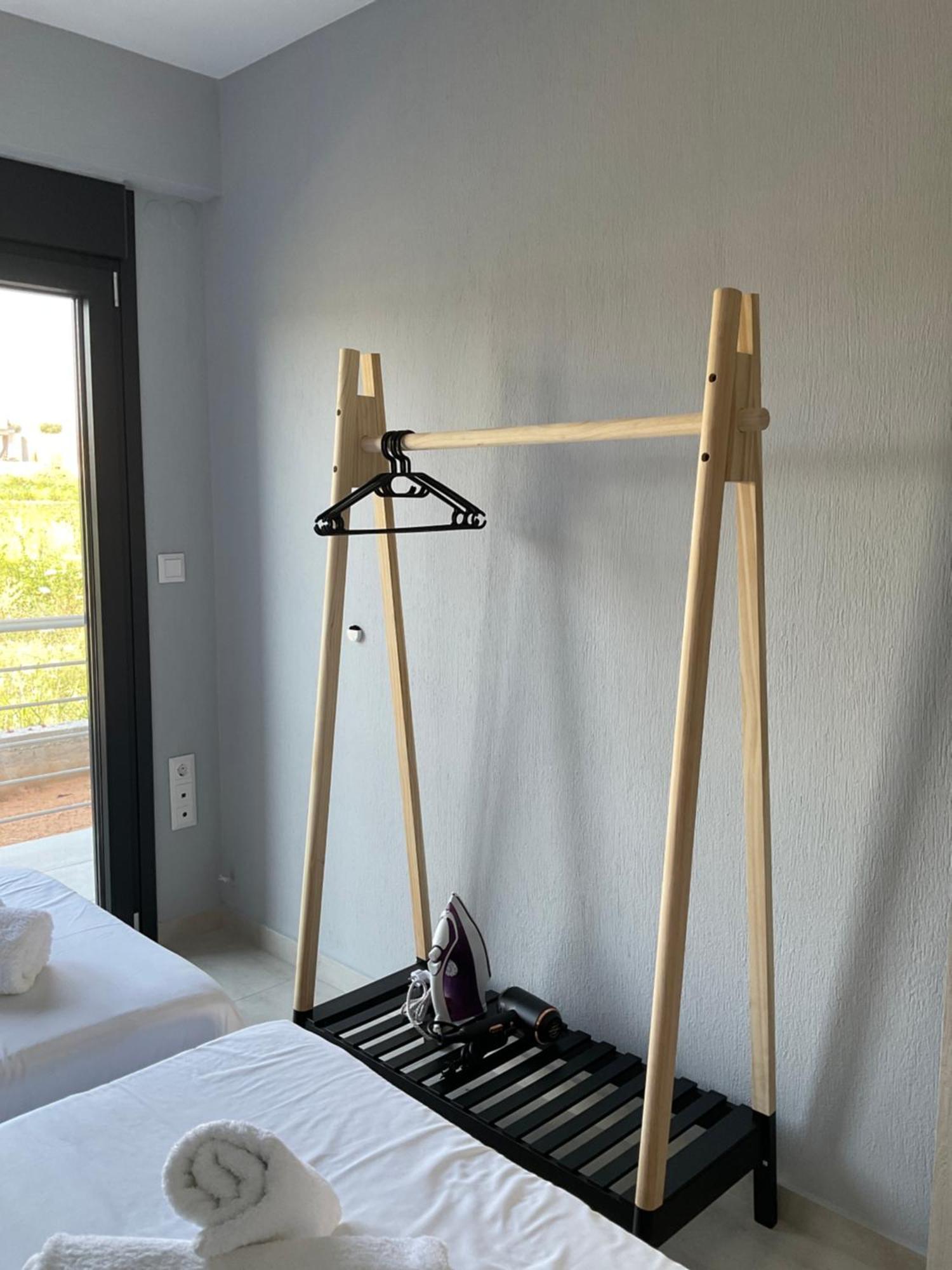 Elinor Apartments Флогита Екстериор снимка