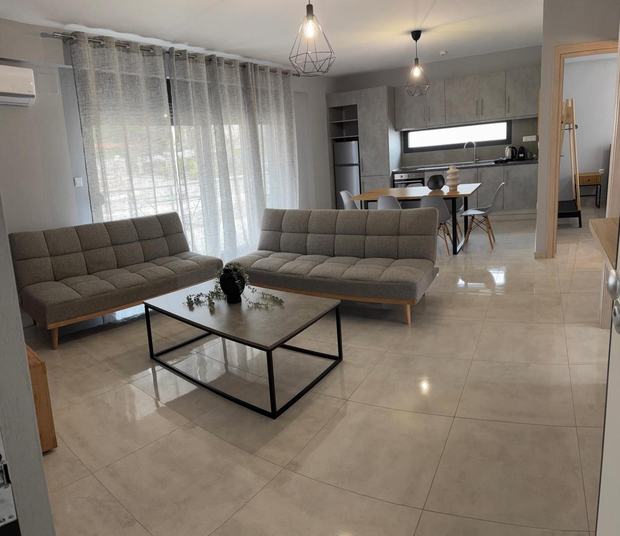 Elinor Apartments Флогита Екстериор снимка