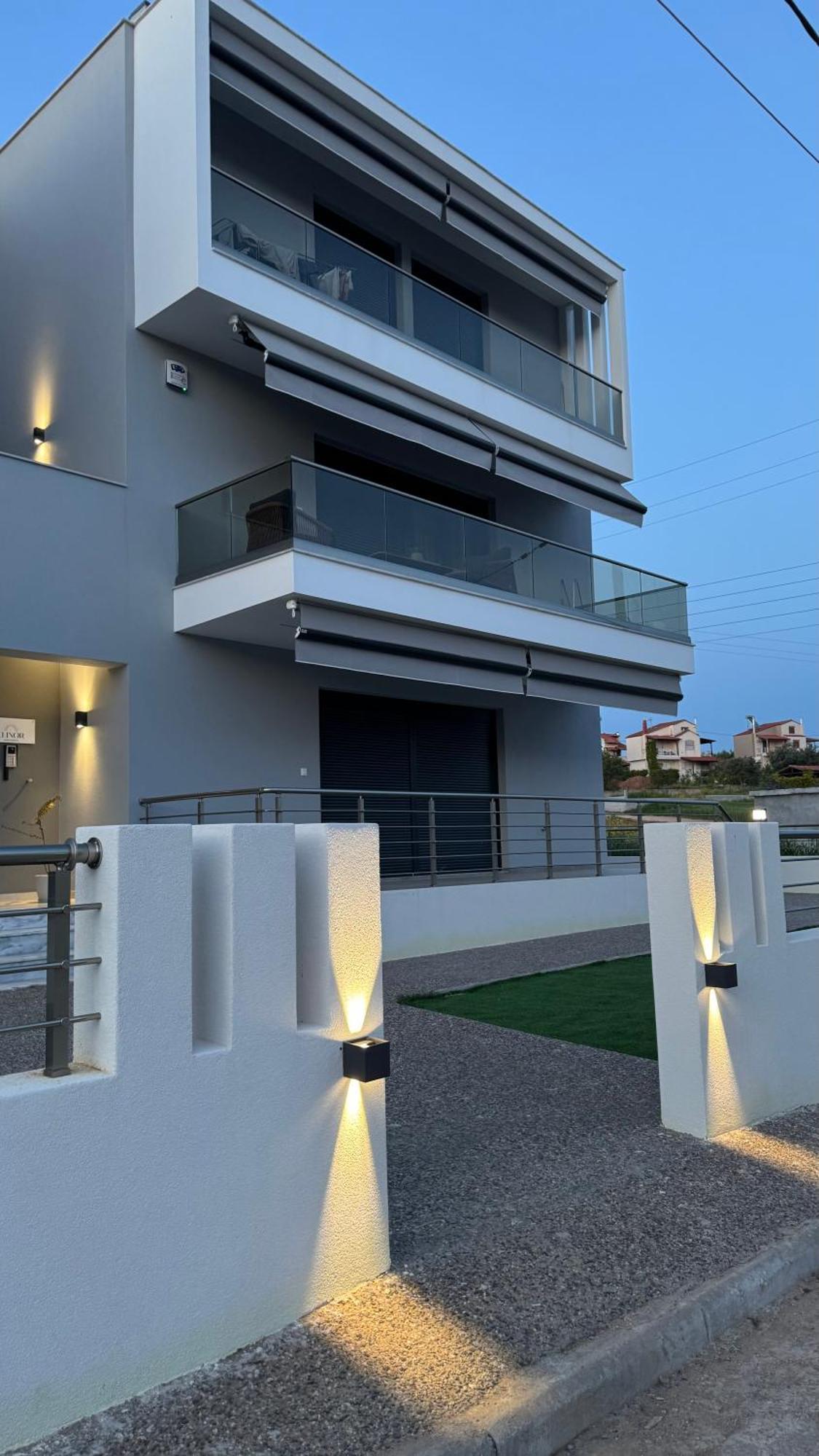 Elinor Apartments Флогита Екстериор снимка