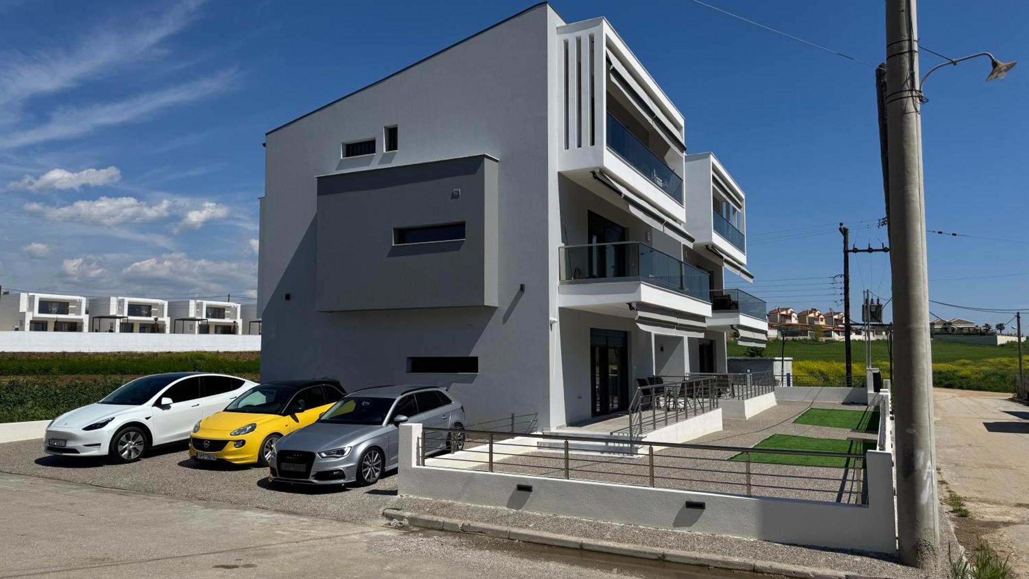 Elinor Apartments Флогита Екстериор снимка