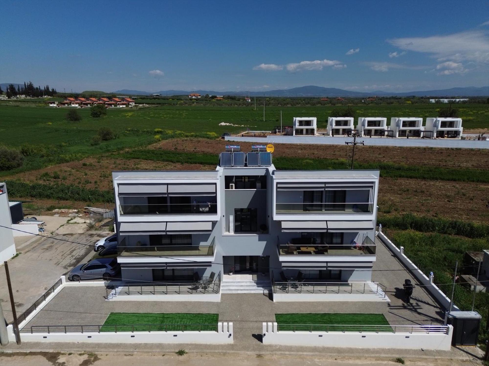 Elinor Apartments Флогита Екстериор снимка